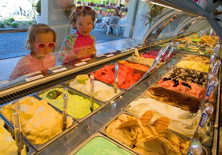 http://www.italia-ru.it/files/gelateria.jpg
